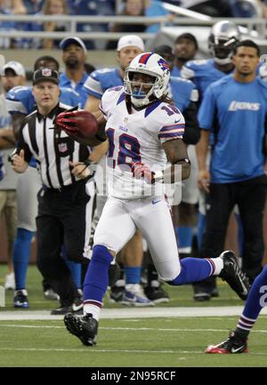 Buffalo Bills' Naaman Roosevelt (18) can't make the catch under