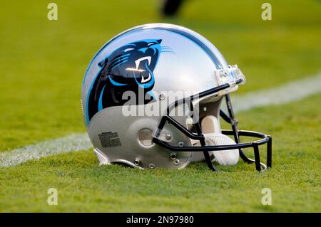 A Carolina Panthers helmet sits on the bench prior to an NFL football game  against the Arizona Cardinals, Sunday, Oct. 2, 2022, in Charlotte, N.C. (AP  Photo/Brian Westerholt Stock Photo - Alamy