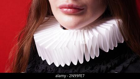 white ruff or ruffled collar worn by unrecognizable lady Stock Photo ...