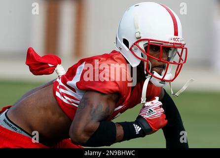 North Carolina State Wolfpack cornerback David Amerson (1) celebrates after  returning an interception for a touchdown against th Stock Photo - Alamy