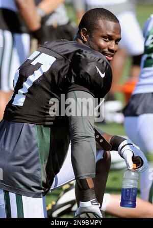 18 October 2009 : New York Jets linebacker Bart Scott (57) lines