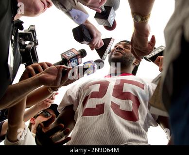 Washington Redskins running back Tim Hightower smiles as he leaves the  field following the Redskins 22-21 victory over the Arizona Cardinals at  FedEx Field in Washington on September 18, 2011. UPI/Kevin Dietsch