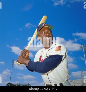 Milwaukee Braves outfielder Hank Aaron (44) is shown is West Palm Beach,  Fla., March 5, 1963. (AP Photo/Ray Howard Stock Photo - Alamy