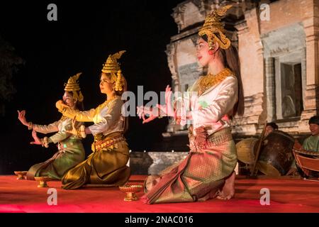 Apsara dancers perform at the Prasat Kravan Temple in Siem Reap, Cambodia; Siem Reap, Cambodia Stock Photo