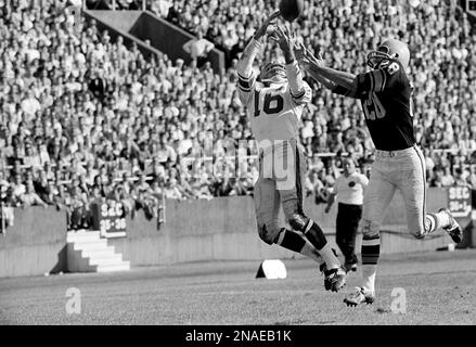 Remembering the Great Frank Gifford - New York Giants #16