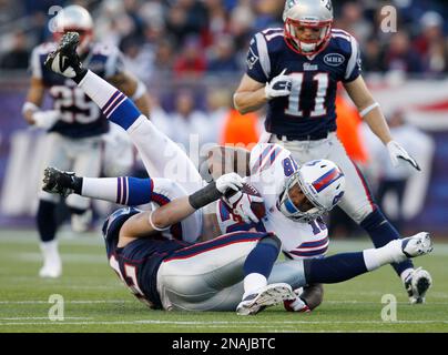 Buffalo Bills' Naaman Roosevelt (18) can't make the catch under