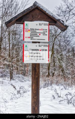 Signposting hiking trails in the Harz Mountains Stock Photo