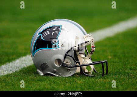 A Carolina Panthers helmet sits on the bench prior to an NFL football game  against the Arizona Cardinals, Sunday, Oct. 2, 2022, in Charlotte, N.C. (AP  Photo/Brian Westerholt Stock Photo - Alamy