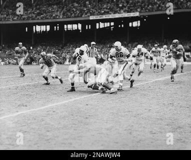 Cleveland Browns fullback Marion Motley, right, with coach Paul Brown after  the Cleveland–Buffalo game at Cleveland on Dec. 19, 1948. (AP Photo/Harold  Valentine Stock Photo - Alamy