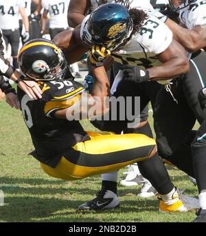 Pittsburgh Steelers quarterback Ben Roethlisberger (7) warms up before an  NFL football game against the Tennessee Titans in Pittsburgh, Thursday,  Nov. 16, 2017. (AP Photo/Keith Srakocic Stock Photo - Alamy