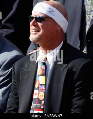 Jim McMahon, (9) quarterback for the Chicago Bears, in action, 1986.  Location unknown. (AP Photo Stock Photo - Alamy