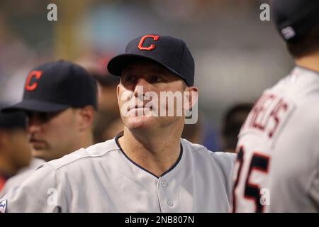 Jim Thome has No. 25 jersey retired by Cleveland Indians