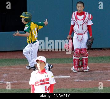 Huntington Beach, Calif.'s Eric Anderson (12) celebrates with