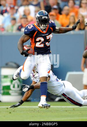 Buffalo Bills running back Willis McGahee runs for yardage during