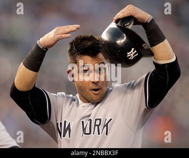 Nick Swisher New York Yankees outfielder getting his beard shaved at the  Art of Shaving, Americana at Brand Los Angeles, California - 03.11.10 Stock  Photo - Alamy