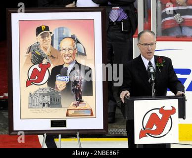 Keith Tkachuk speaks after being inducted into the U.S. Hockey Hall of