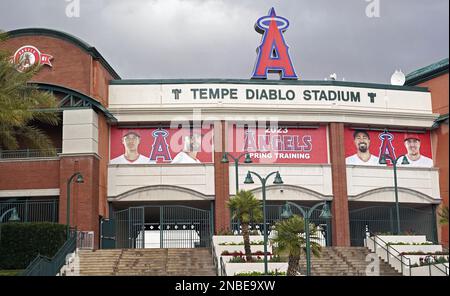 Tempe diablo stadium hi-res stock photography and images - Alamy