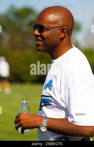 Detroit Lions general manager Martin Mayhew is seen during a news  conference at Ford Field in Detroit, Friday, Jan. 16, 2009. (AP  Photo/Carlos Osorio Stock Photo - Alamy