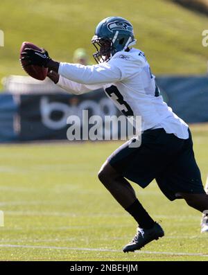 Thoughts from Seahawks training campwith cornerback Marcus Trufant