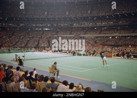 Astrodome Conservancy to commemorate 50th anniversary of historic 'Battle  of the Sexes' tennis match – Houston Public Media