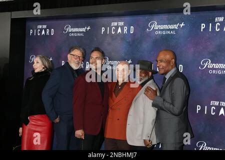 February 9, 2023, Los Angeles, CA, USA: LOS ANGELES - FEB 9: LeVar Burton, Jeri Ryan, Jonathan Frakes, Michelle Hurd, Sir Patrick Stewart, Gates McFadden, Michael Dorn at the Picard Season Three Premiere at the TCL Chinese Theater IMAX on February 9, 2023 in Los Angeles, CA (Credit Image: © Kay Blake/ZUMA Press Wire) EDITORIAL USAGE ONLY! Not for Commercial USAGE! Stock Photo