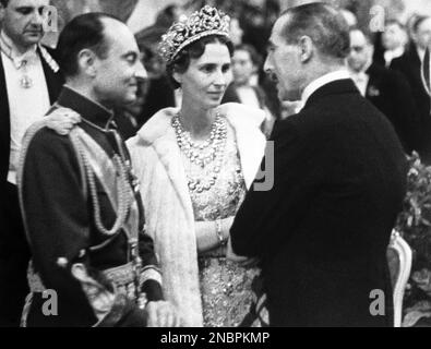 Adolf Hitler with Olga of Yugoslavia, 1939 Stock Photo - Alamy