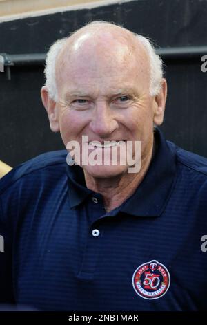 Harmon Killebrew of the Minnesota Twins is shown at bat in game against the  Yankees at New York's Yankee Stadium, May 19, 1964. (AP Photo/Marty  Lederlander Stock Photo - Alamy