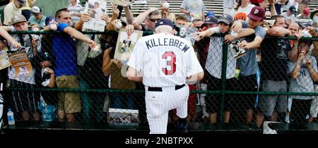 Autographed photo of Hall of Fame baseball player Harmon Killebrew Stock  Photo - Alamy