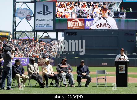 Vintage autographed black and white photo of Hall of Fame baseball player  Orlando Cepeda with the St. Louis Cardinals Stock Photo - Alamy