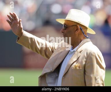 Vintage autographed black and white photo of Hall of Fame baseball player  Orlando Cepeda with the St. Louis Cardinals Stock Photo - Alamy