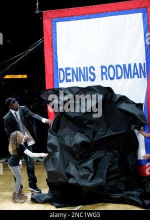 Pistons to retire Dennis Rodman's jersey during halftime ceremony on April  1 