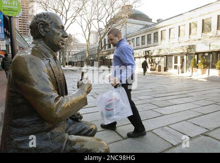 Red Auerbach Statue Sporting Bruins Gear - CBS Boston