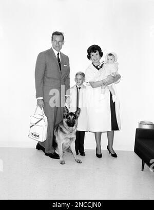 Charlton Heston with wife Lydia and son Fraser, circa 1962. File ...