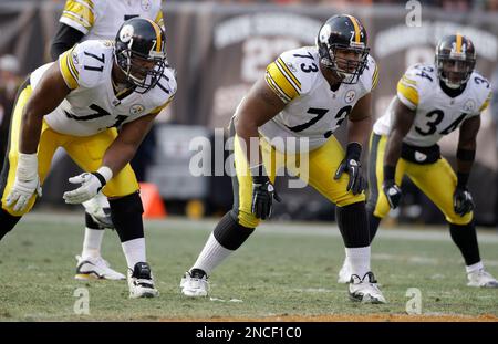 Pittsburgh Steelers offensive tackle Flozell Adams (71) blocks for