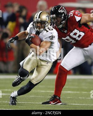 New Orleans Saints receiver Lance Moore (16) takes a short Drew