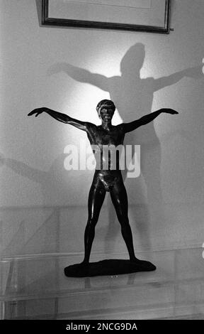 Bronze statue by German sculptor Arno Breker. Museum Arno Breker ...