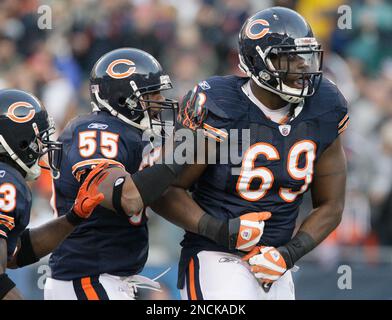 Chicago Bears defensive tackle Henry Melton (69) leaves the game