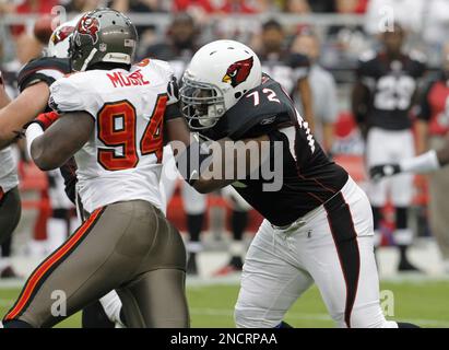 Arizona Cardinals' Brandon Keith, left, blocks Cleveland Browns