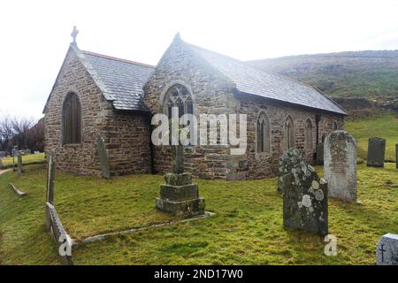 The church and churchyard at Gunwalloe, Cornwall, UK - John Gollop Stock Photo
