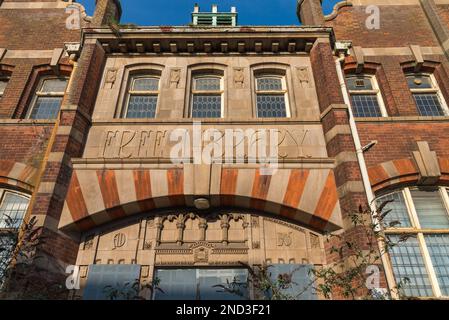 The old Selly Oak Free Library building which was built in 1905 Stock Photo