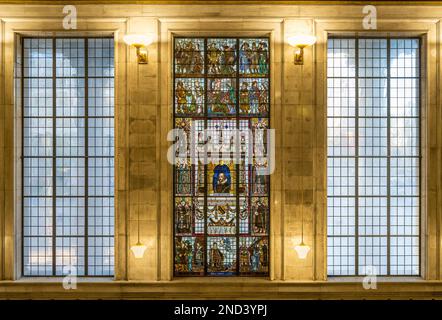 Shakespeare stained glass window designed by Robert Anning Bell situated in Manchester Central Library. Manchester. UK Stock Photo