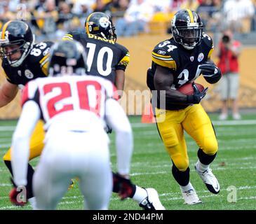 Pittsburgh Steelers running back Rashard Mendenhall (34) warms up before an  NFL football game against the Philadelphia Eagles on Sunday, Oct. 7, 2012  in Pittsburgh. This is the first game of the