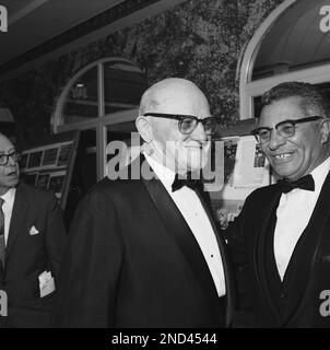 George Halas, coach of the Chicago Bears, at 1st annual dinner of the Pro  Football Writers at the Waldorf Astoria in New York on Feb. 19, 1968. Vince  Lombardi on right. (AP
