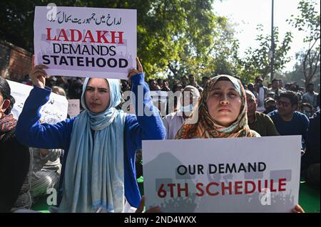 New Delhi, Delhi, India. 15th Feb, 2023. Protestors holds placards in a protest demanding statehood and other democratic rights for the Ladakh region in the Himalayas, in New Delhi. The Ladakh region was a part of the former state of Jammu and Kashmir, it was divided and made into a Union Territory in 2019 by the Indian Government. (Credit Image: © Kabir Jhangiani/ZUMA Press Wire) EDITORIAL USAGE ONLY! Not for Commercial USAGE! Stock Photo