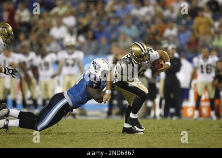 Tennessee Titans defensive tackle David Howard (67) is shown during NFL  football training camp on Tuesday, Aug. 3, 2010, in Nashville, Tenn. (AP  Photo/Mark Humphrey Stock Photo - Alamy