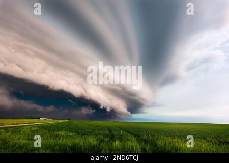 Supercell thunderstorm near Wall, South Dakota Stock Photo