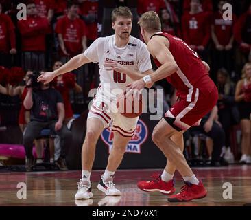 Rutgers Guard Cam Spencer (10) Dribbles The Ball Against Northwestern ...