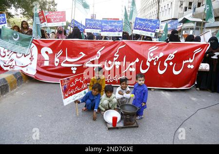 Members of Pakistan Markazi Muslim League (Women Wing) are holding protest demonstration against IMF Policies and massive unemployment, increasing price of daily use products and inflation price hiking, at Karachi press club on Wednesday, February 15, 2023. Stock Photo