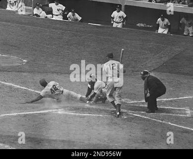 Jackie robinson stealing home Yogi Berra catcher in 1st game 1955 world  series T-Shirt