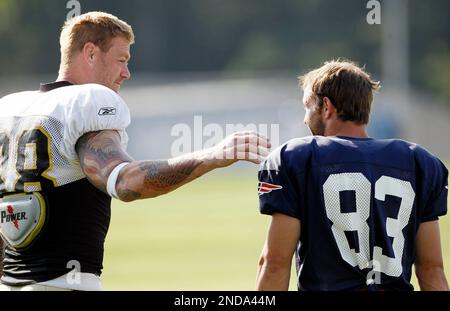 Photo: New Orleans Saints' Jeremy Shockey and Drew Brees in Landover,  Maryland - WAP20091206334 